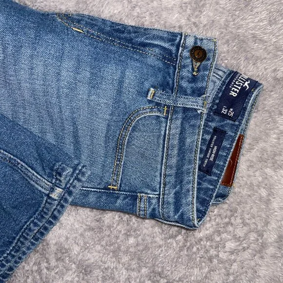 Hollister High Rise Wide-Leg Jeans Twist | Size 25x32 - Picture 5 of 6